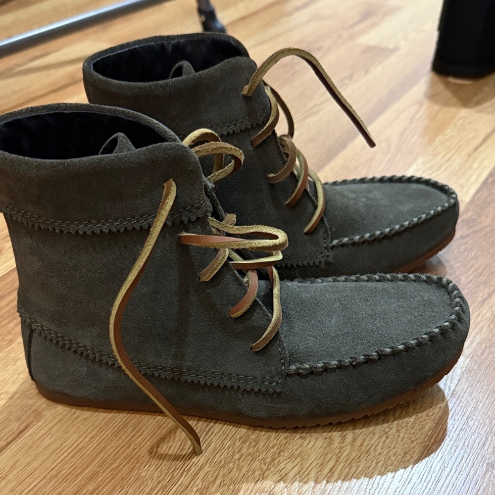 Suede Moccasin Boots - Picture 7 of 7